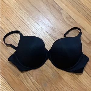 Victoria’s Secret 38-DD bra
